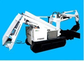 山东铲运机批发供应信息——挖掘装载机选购指南